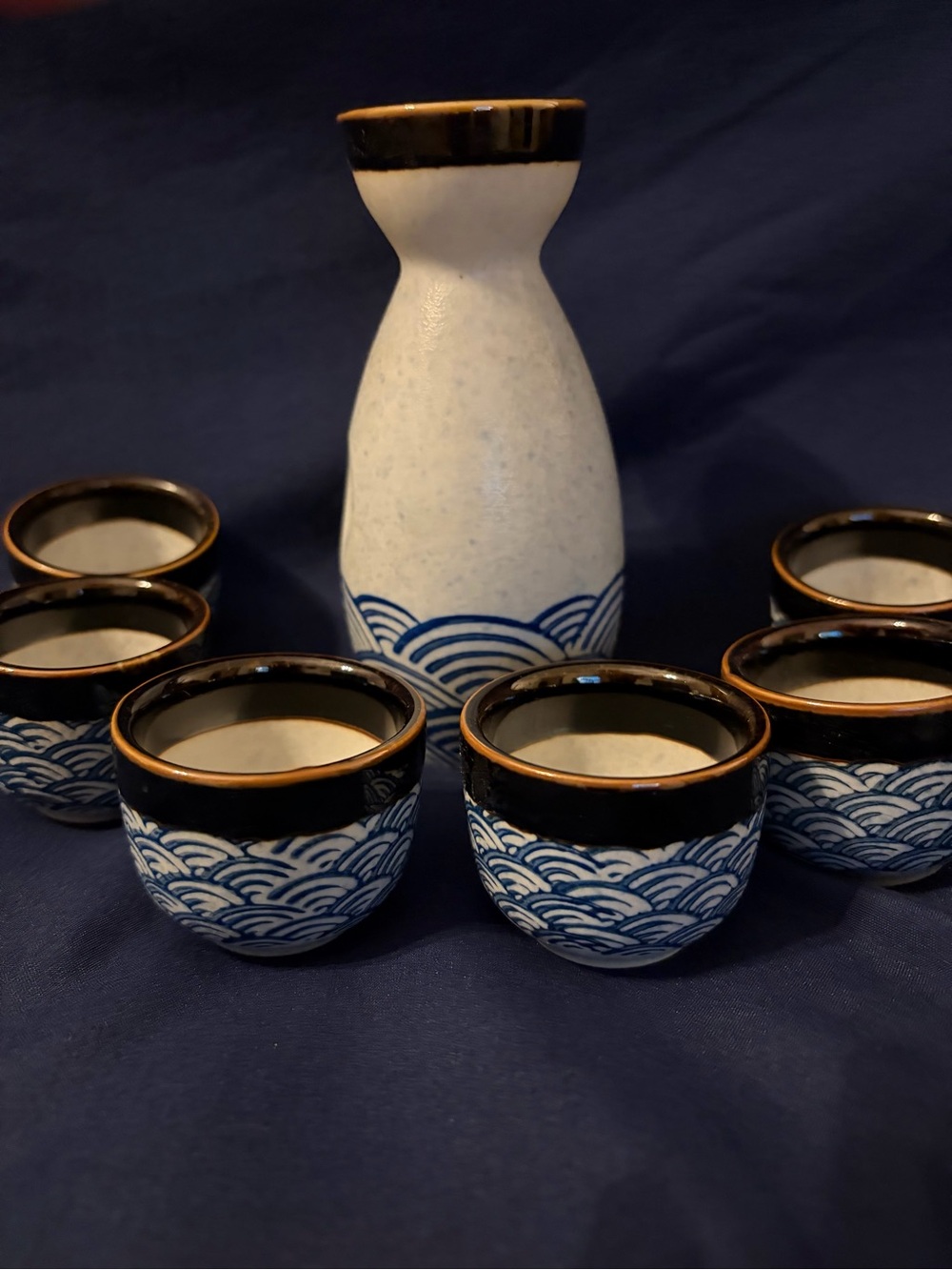 Japanese Style 7 pc Ceramic Sake Set w/Cobalt Blue Waves and Dark Trim NWOT